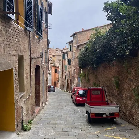La Finestra Sulla Torre Siena
